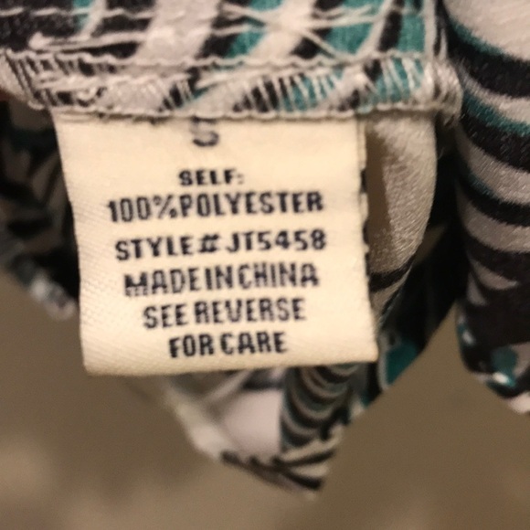 Jealous Tomato Tie Front Leaf Top  Small - Picture 6 of 7